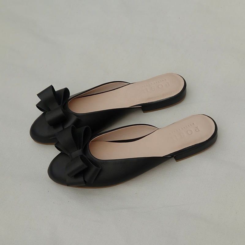 Mia with Bow in Black (Pre-Order)