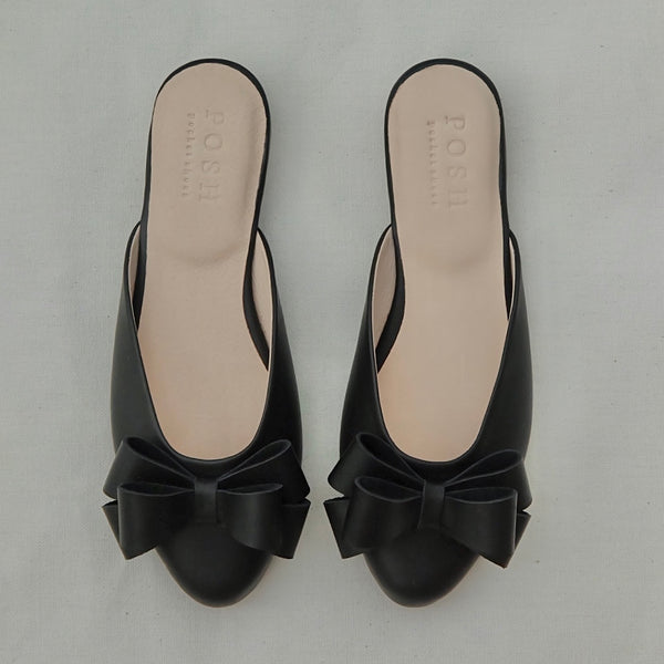 Mia with Bow in Black (Pre-Order)