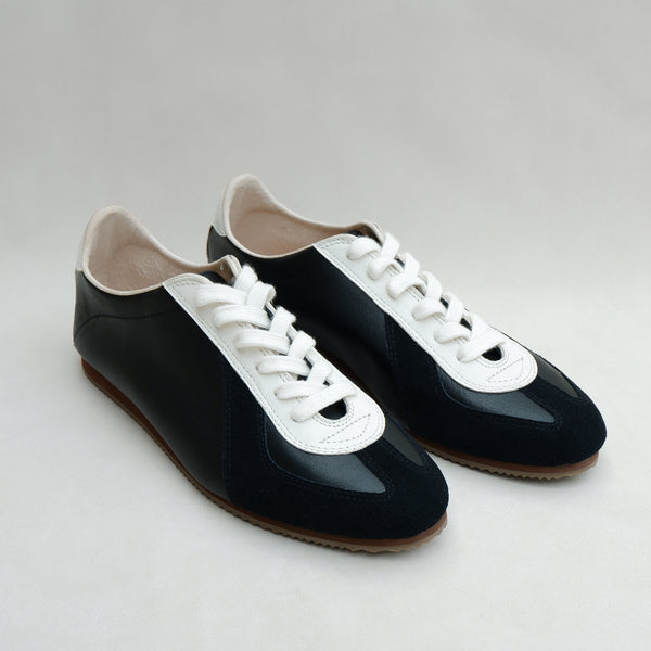 The Brethren Trainer in Black (Pre-Order)