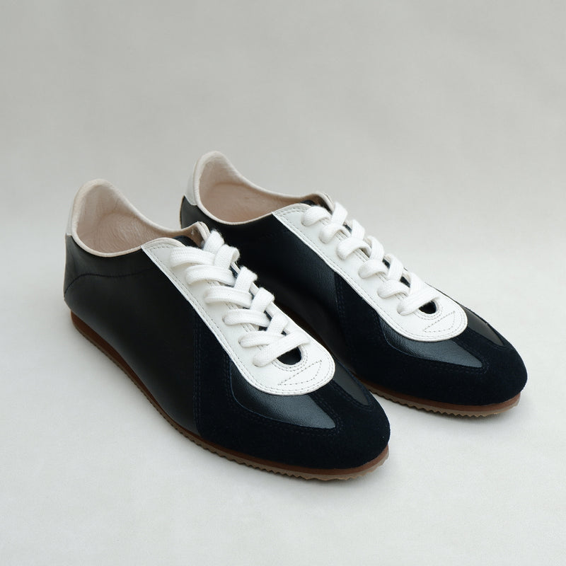 The Brethren Trainer in Black (Pre-Order)