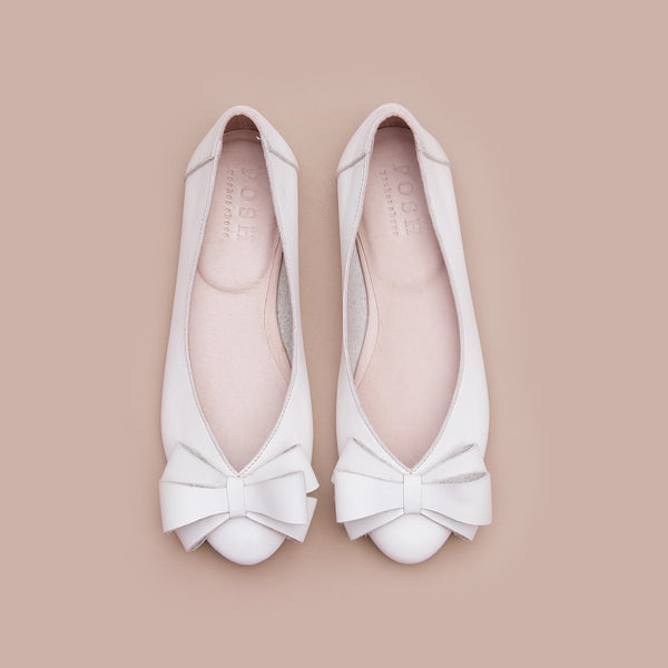Pointy Bow Cream in Genuine Leather (Pre-Order)